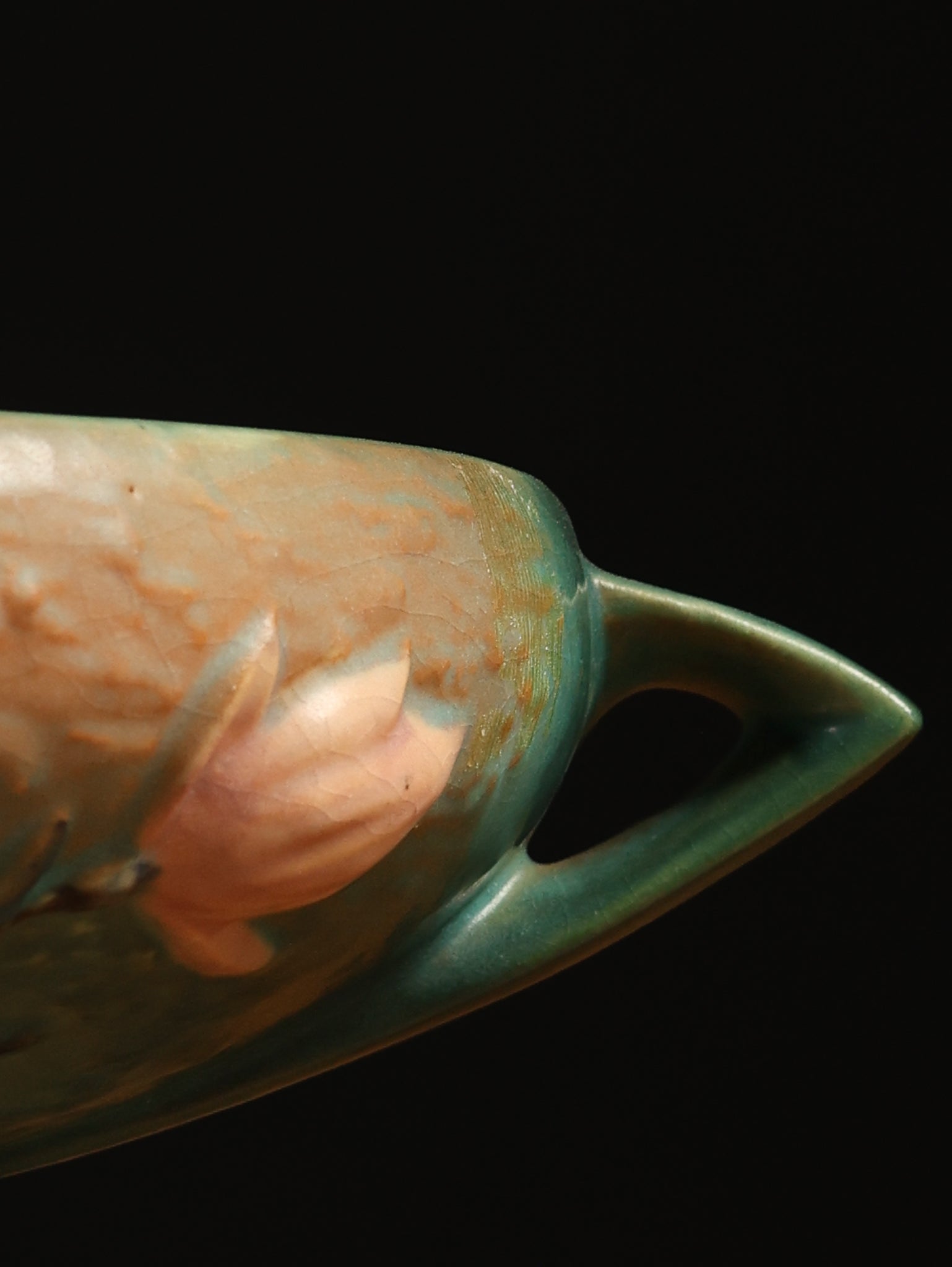 Roseville Pottery Magnolia Bowl, c. 1940