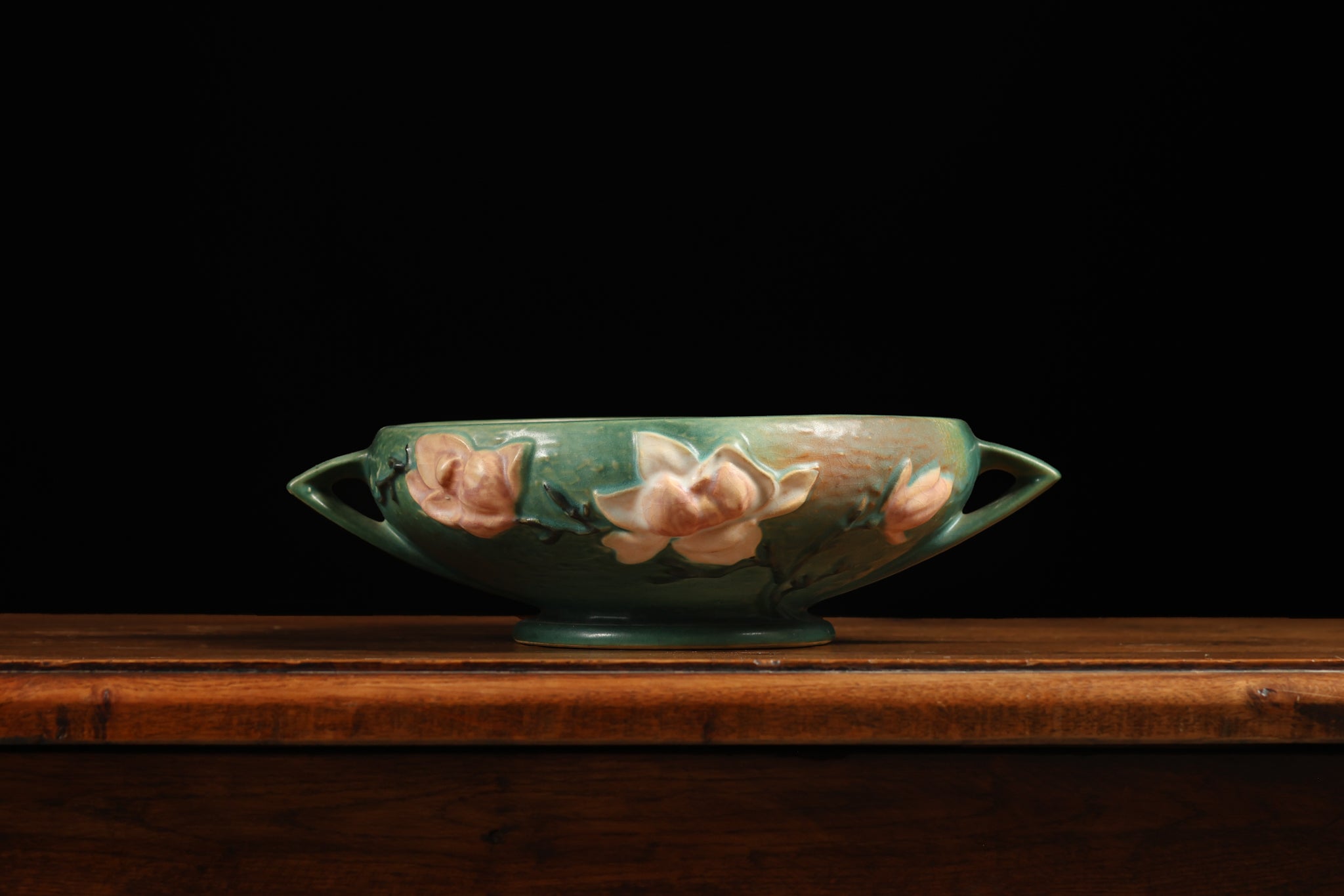 Roseville Pottery Magnolia Bowl, c. 1940